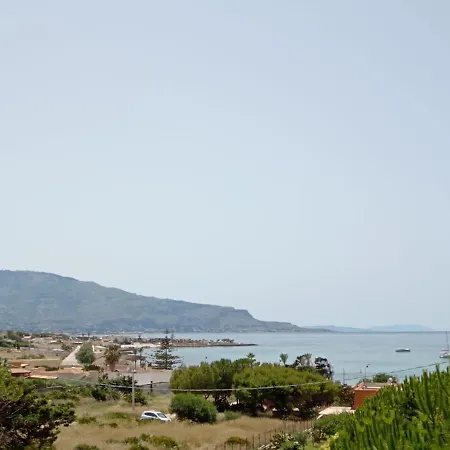 Lodge Il Rustico Di Pino Custonaci