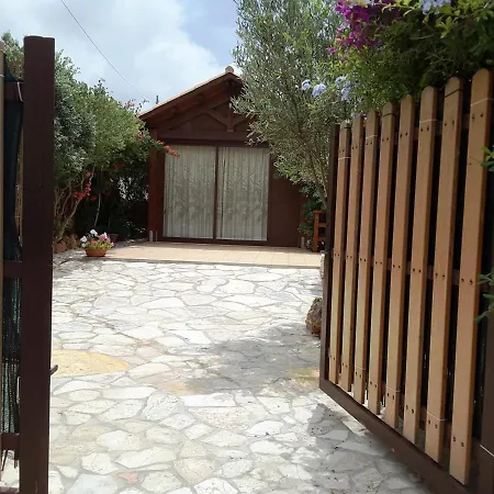 Il Rustico Di Pino אכסניה