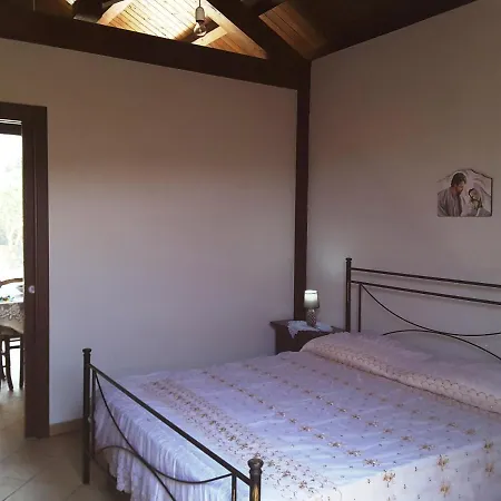 Lodge Il Rustico Di Pino Custonaci