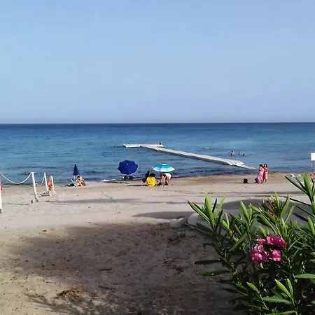 Il Rustico Di Pino אכסניה קוסטונאצ'י