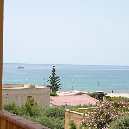 אכסניה Il Rustico Di Pino